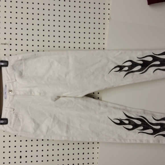 ADIKA jeans white with black flames accents lower legs. NWOT size small - Picture 1 of 5
